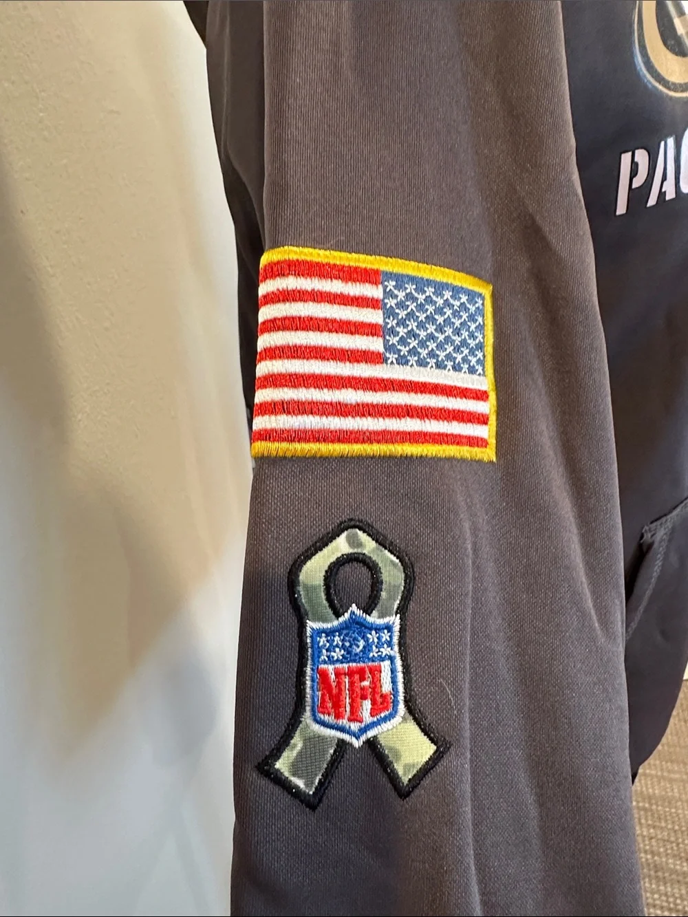 Nike official pullover